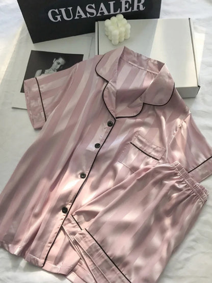 Conjunto Cetim Listrado