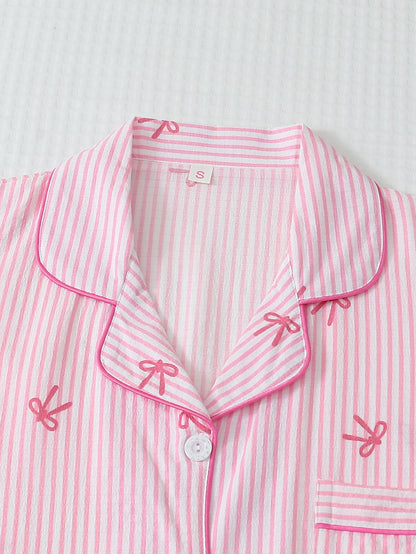 Pijama Feminino Listrado com Corações 2 Peças com Botões