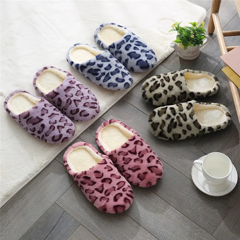 Pantufa Feminina Inverno Animal Print com Salto