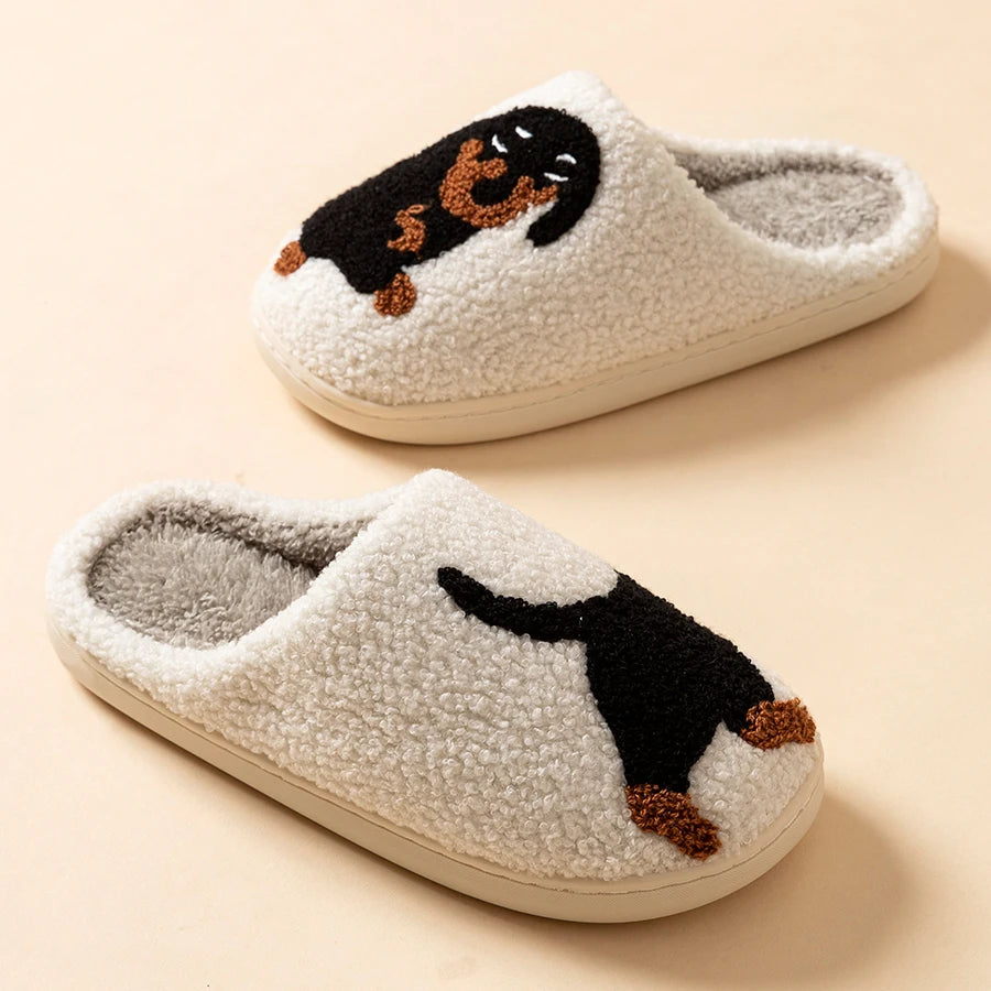 Pantufa de Pelúcia Cachorro Salsicha