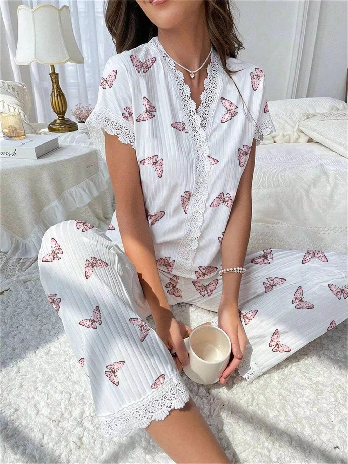 Conjunto Pìjamas com Renda
