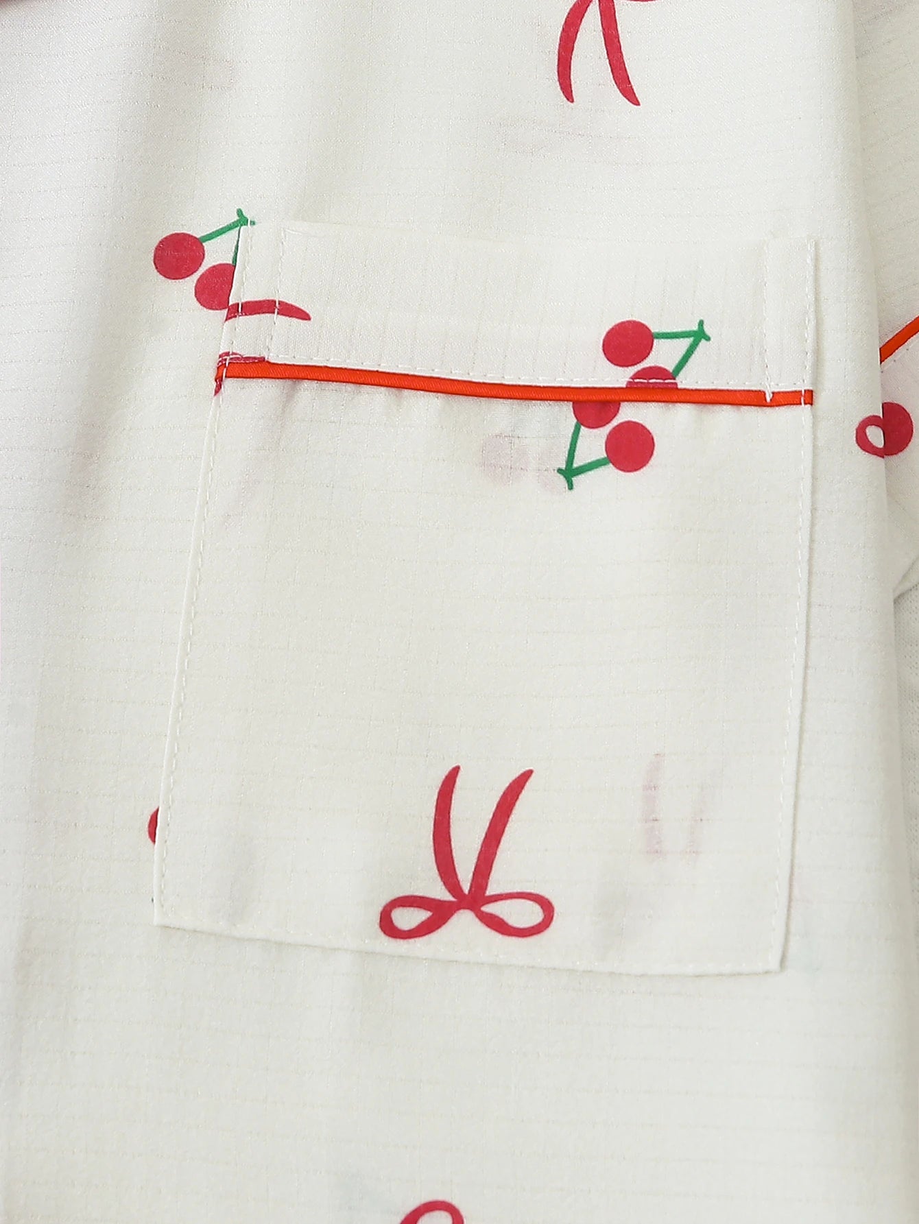 Pijama Feminino Cereja 2 Peças com Botões e Laço