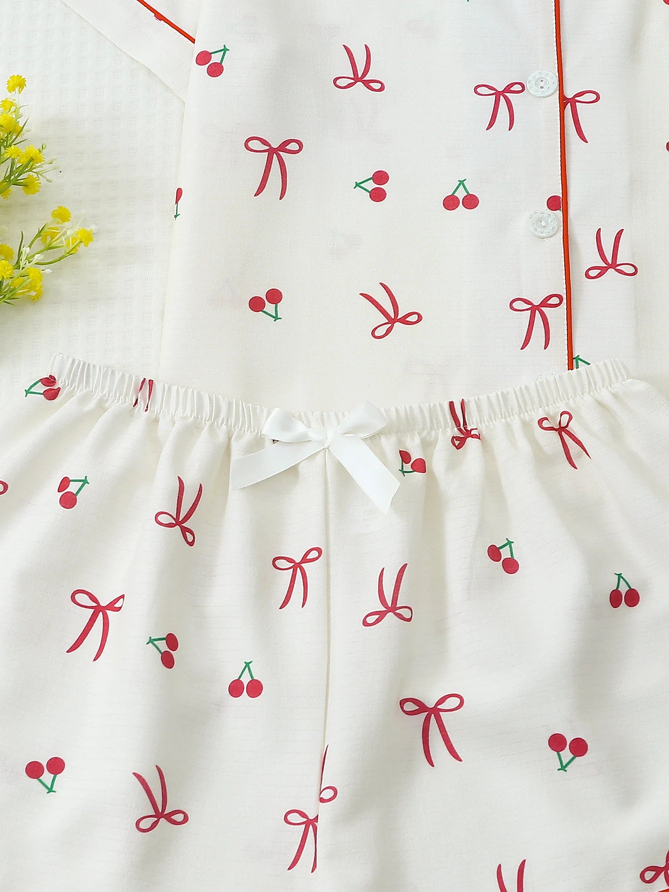 Pijama Feminino Cereja 2 Peças com Botões e Laço