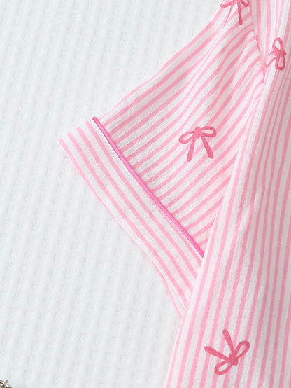 Pijama Feminino Listrado com Corações 2 Peças com Botões