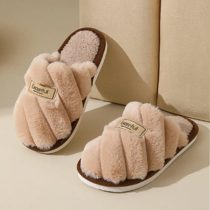 Pantufa Peluciada Quente Feminina Antiderrapante